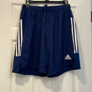 Men’s Adidas soccer short size large navy blue